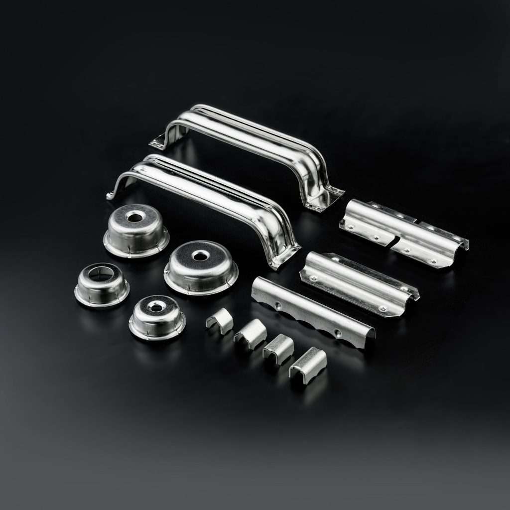 Accessories for metal containers