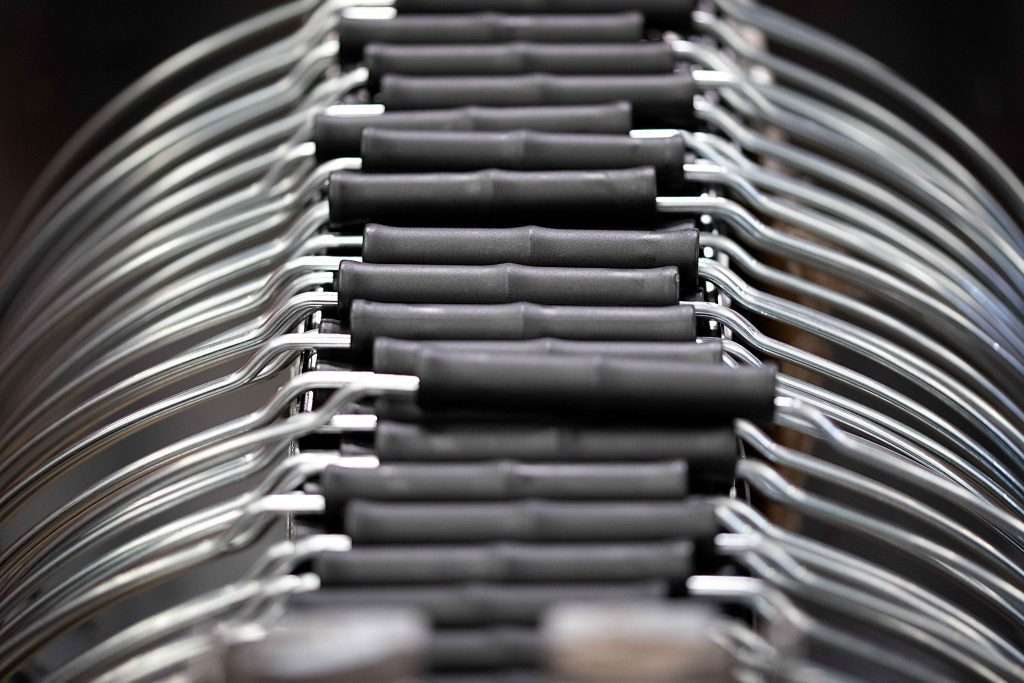  Plastic carrying handles 